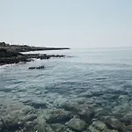 A 50 Mt Dal Mare A Posto Rosso 阿利斯泰