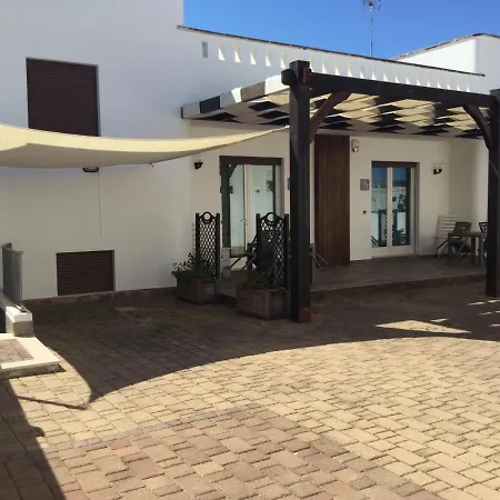 A 50 Mt Dal Mare A Posto Rosso Ferienhaus