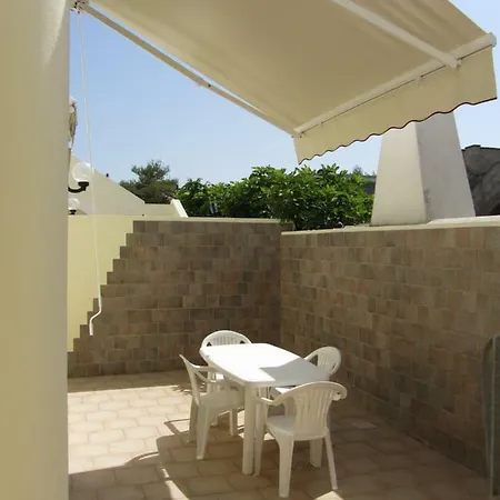 Ferienhaus A 50 Mt Dal Mare A Posto Rosso *