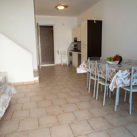 Ferienhaus A 50 Mt Dal Mare A Posto Rosso