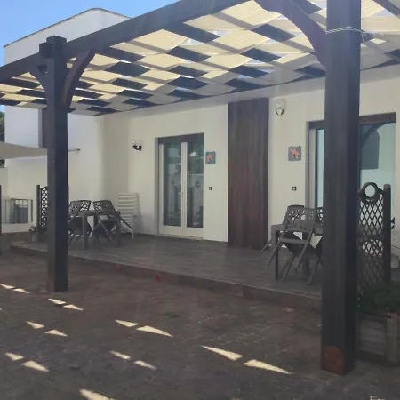 Casa vacanze A 50 Mt Dal Mare A Posto Rosso *