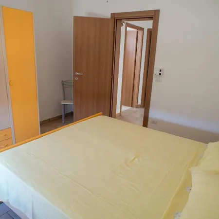 A 50 Mt Dal Mare A Posto Rosso